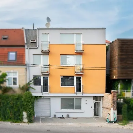 N12 Bright And Cozy With Ac And Parking