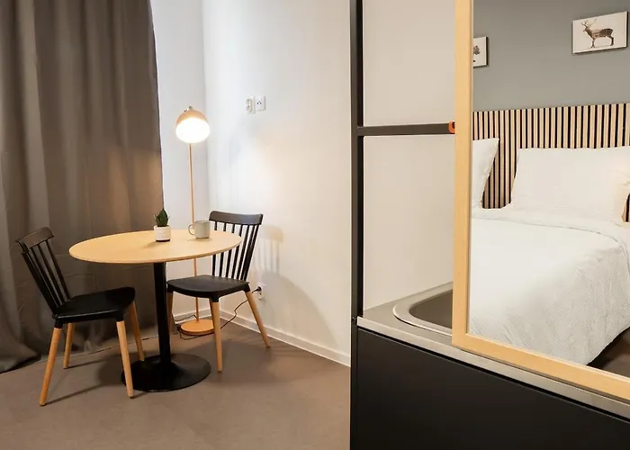 N12 Bright And Cozy With Ac And Parking Apartmán