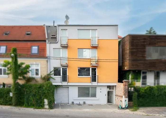 N12 Bright And Cozy With Ac And Parking