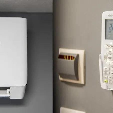 N12 Bright And Cozy With Ac And Parking Братислава